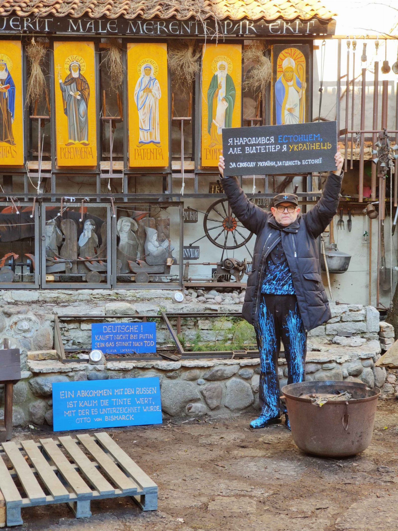 «На моєму будинку висять два прапори»: естонський художник про підтримку України