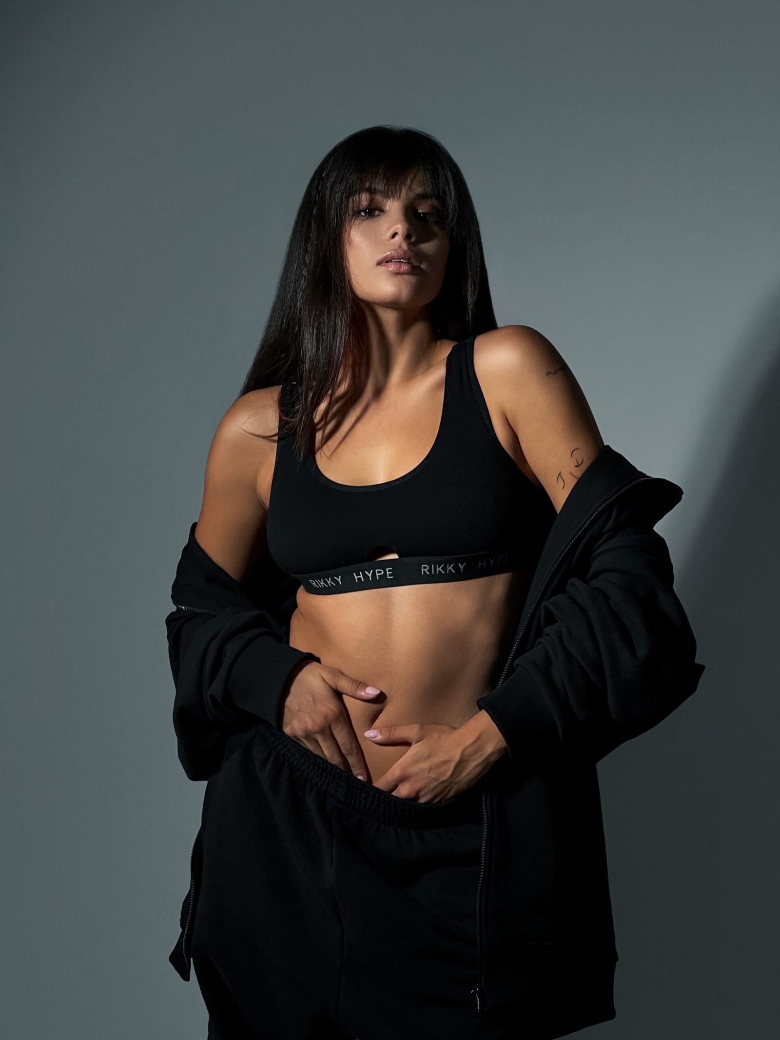 Michelle Andrade в кампейні Rikky Hype